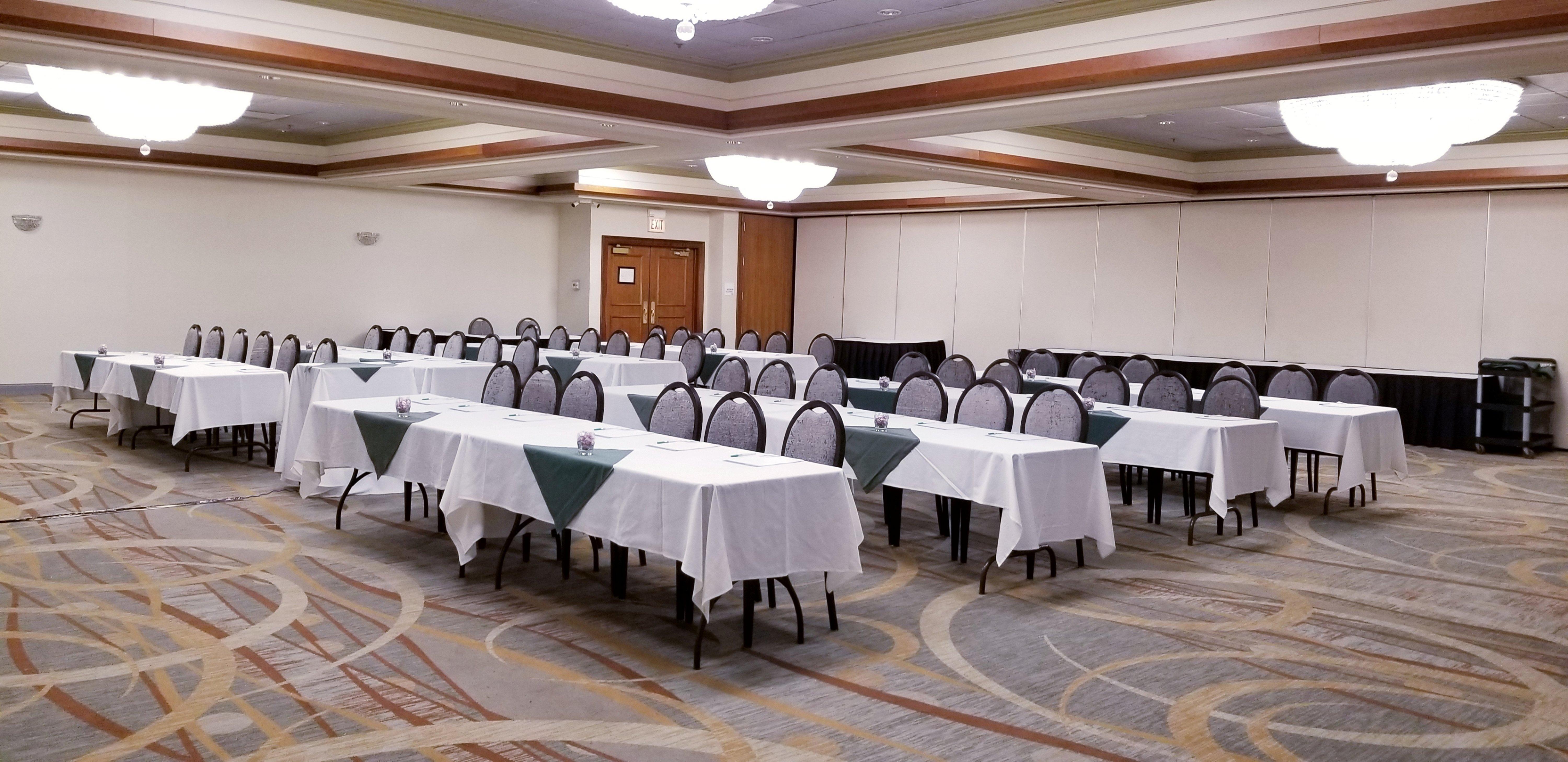 Holiday Inn Chicago Sw-Countryside Confctr By Ihg Экстерьер фото