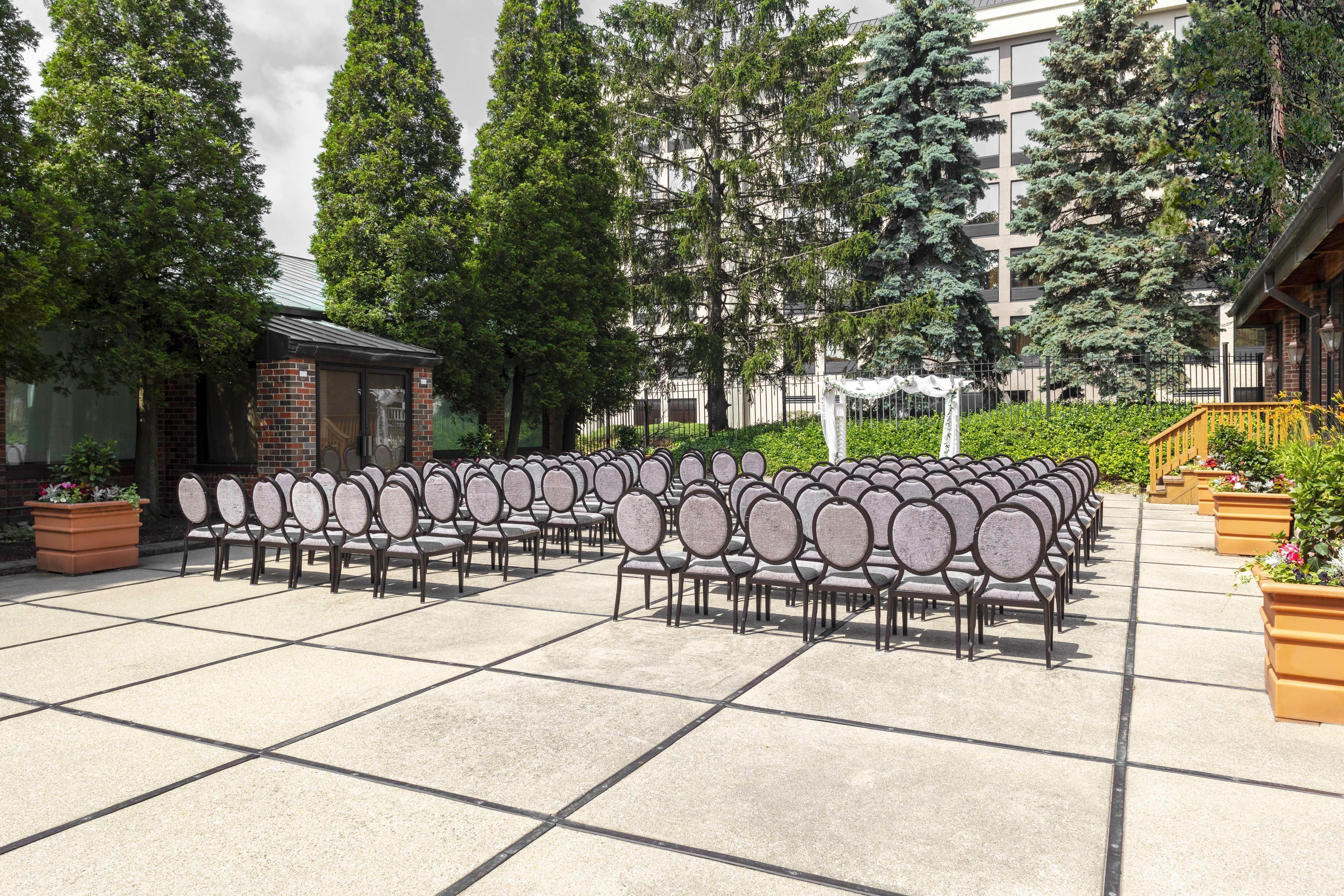 Holiday Inn Chicago Sw-Countryside Confctr By Ihg Экстерьер фото