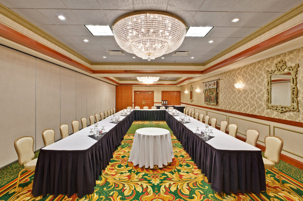 Holiday Inn Chicago Sw-Countryside Confctr By Ihg Экстерьер фото